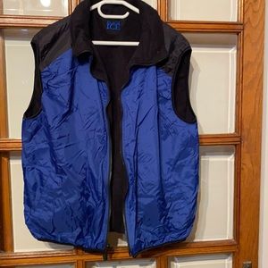 Men’s reversible Black Ice vest. Sz L.